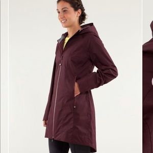 Lululemon Right as Rain Jacket - Bordeaux Drama